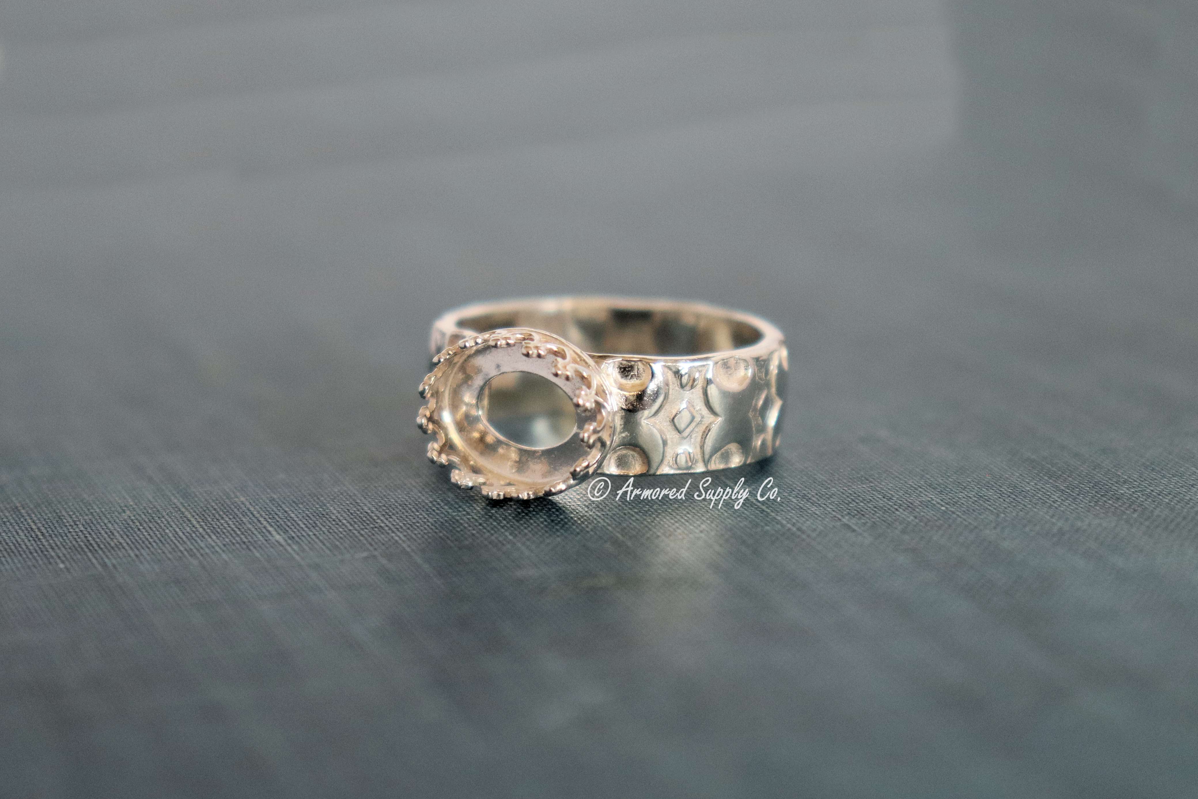 Double Moon Band Crown Oval Bezel Cup Ring blank