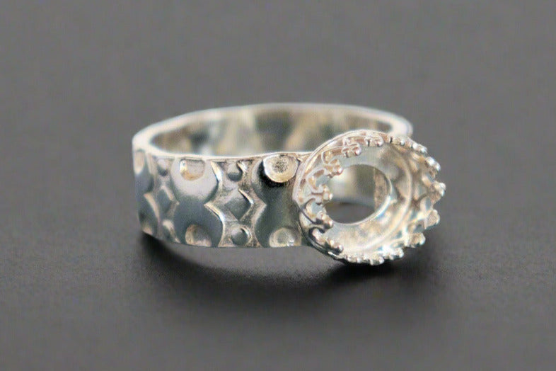 Double Moon Band Crown Oval Bezel Cup Ring blank