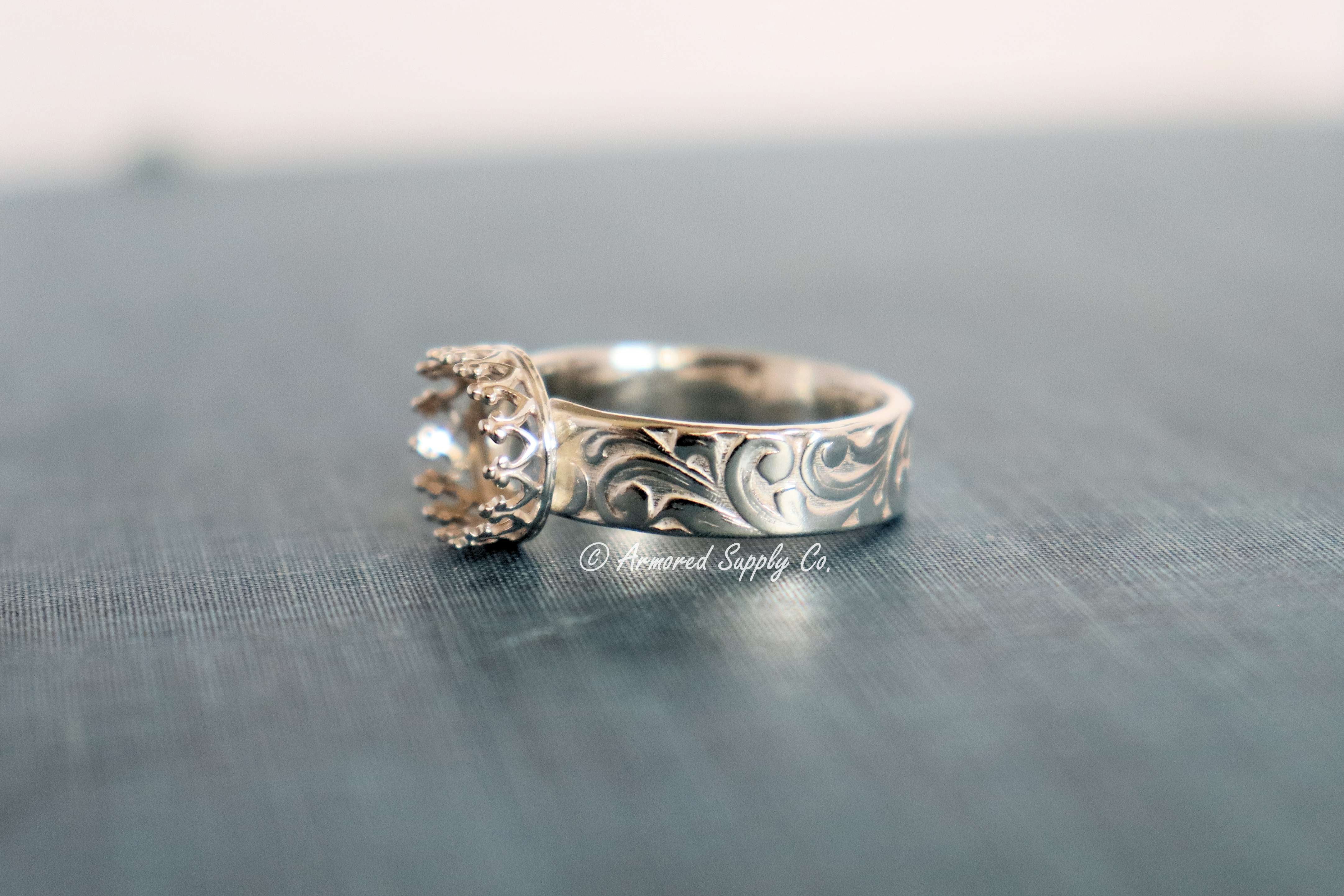 Engraved Band Crown Oval Bezel Cup Ring blank