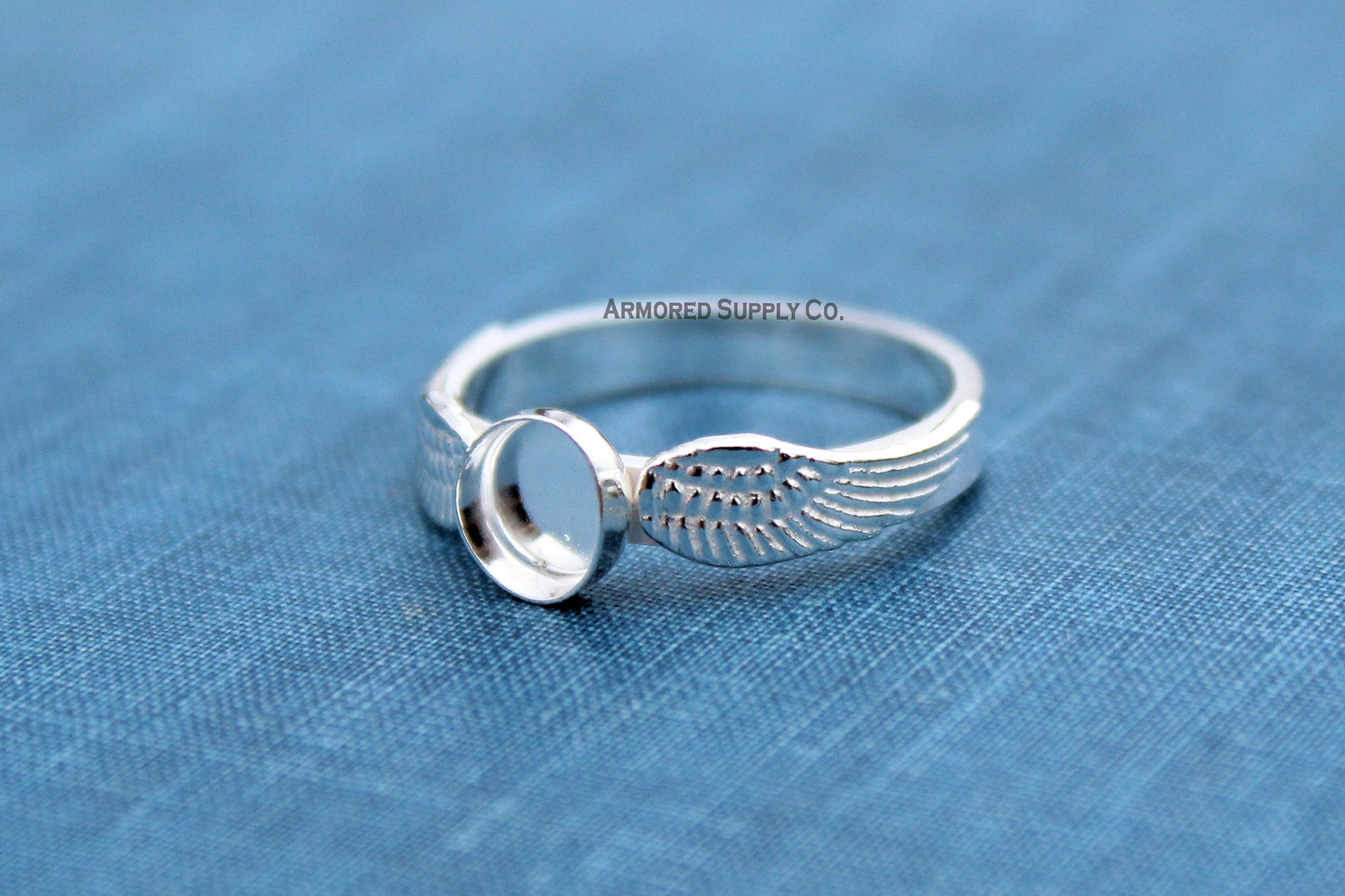 Double Angel Wing Plain Round Bezel Ring Blank
