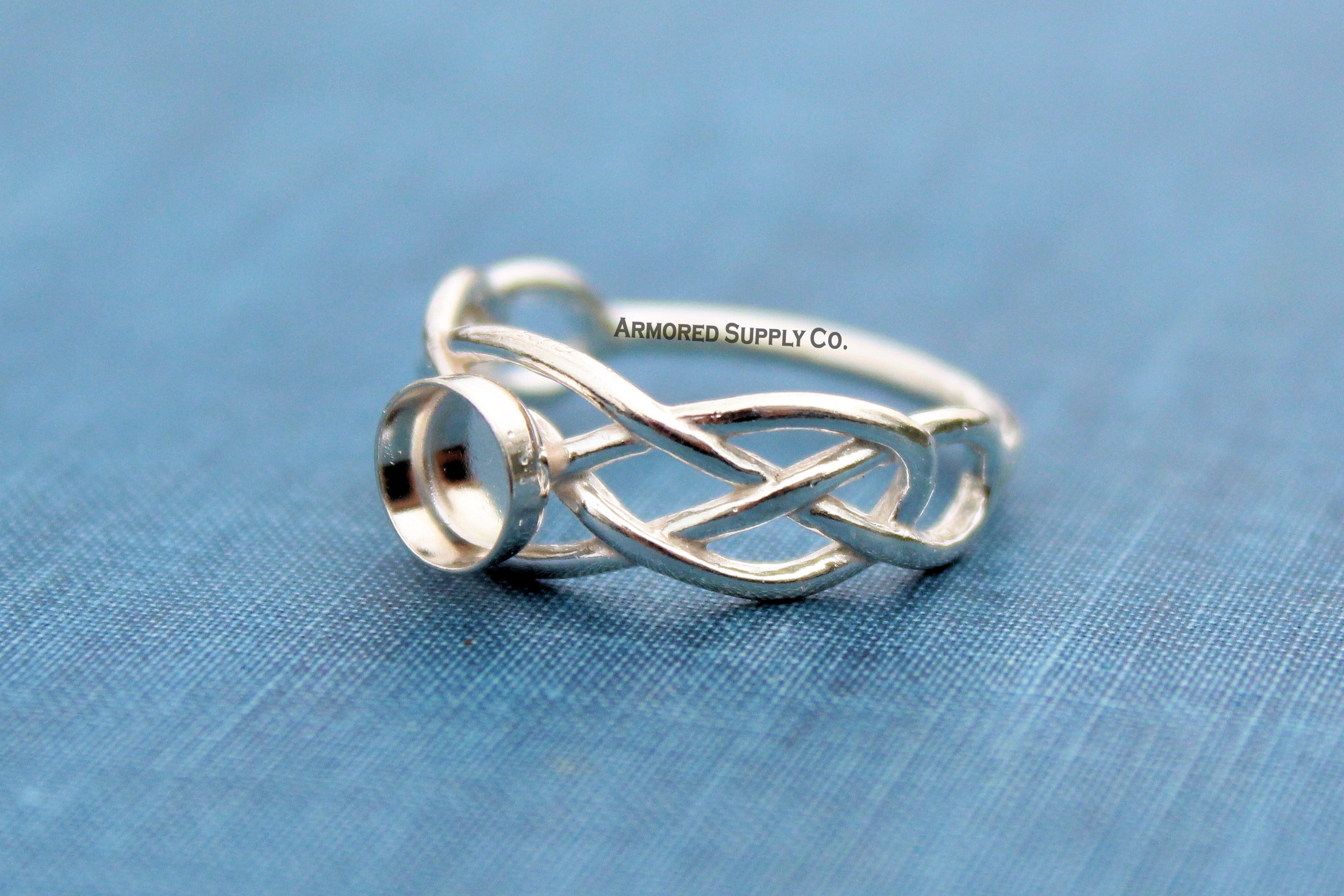 Silver Celtic Knot Plain Round Bezel Ring Blank Mounting