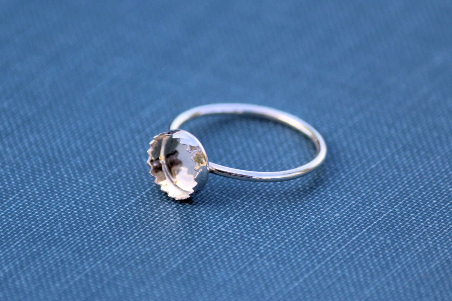 8mm Serrated Bezel Cup Ring blank, Round Cabochon, Cab Resin Breast Milk, DIY jewelry supplies, build your ring, wholesale jewelry, diy ring