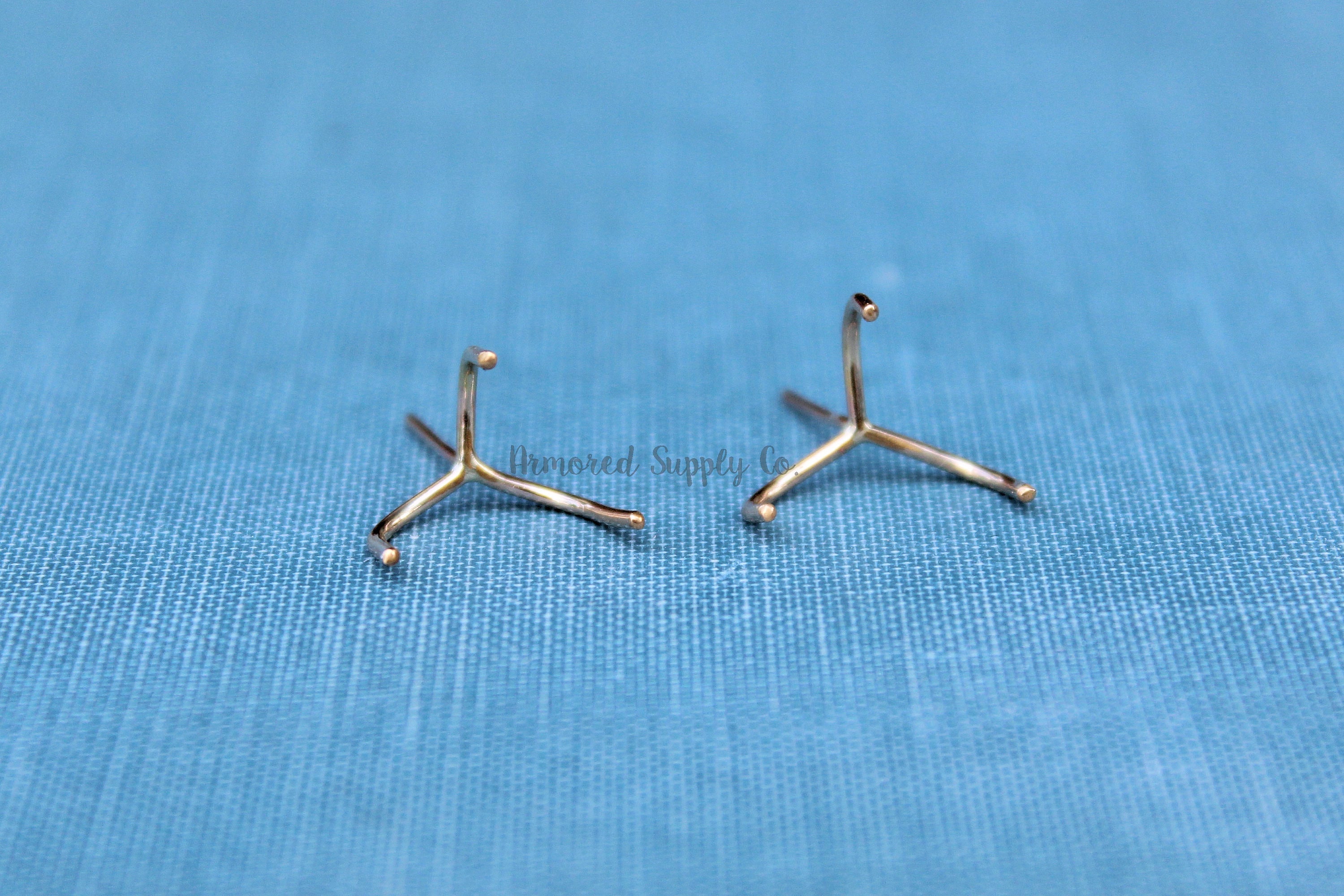Gold Claw Prong Raw Stone Stud Earring Blanks, 3 Prong Setting, Wholesale Blanks, Gold Raw Stones, DIY Jewelry, Blanks, Jewelry Supplies
