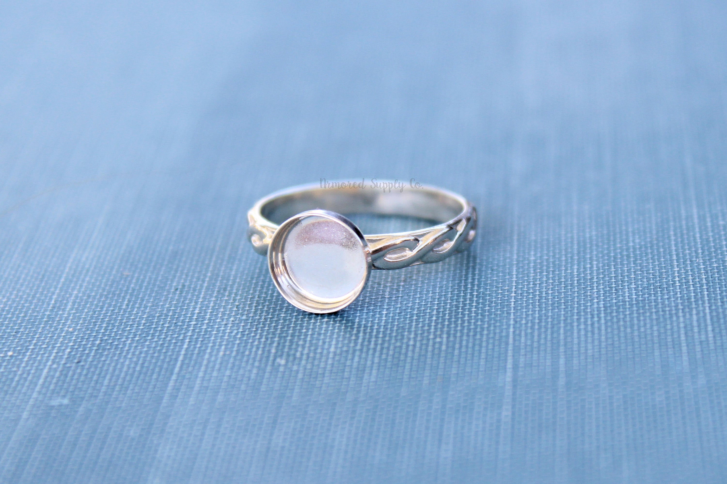 Celtic Infinity Bezel Cup Ring blank, Round Cabochon, Cabochon, Resin Pad, DIY jewelry supplies, build your ring, wholesale jewelry 6mm 8mm