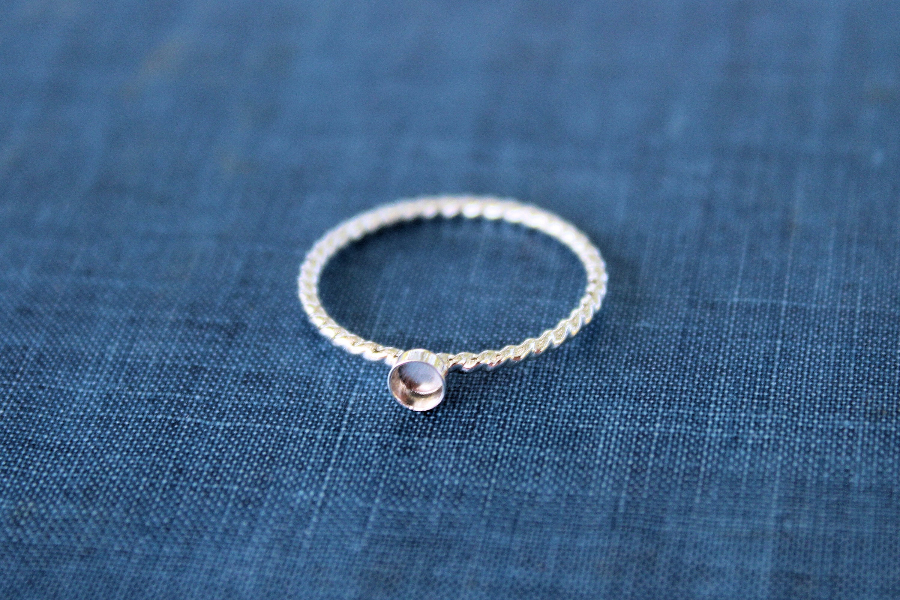 Silver 4mm Bezel Cup Rope Ring blank, Round Cabochon, Cab Resin Pad Breast Milk, DIY jewelry supplies, build your ring, wholesale jewelry