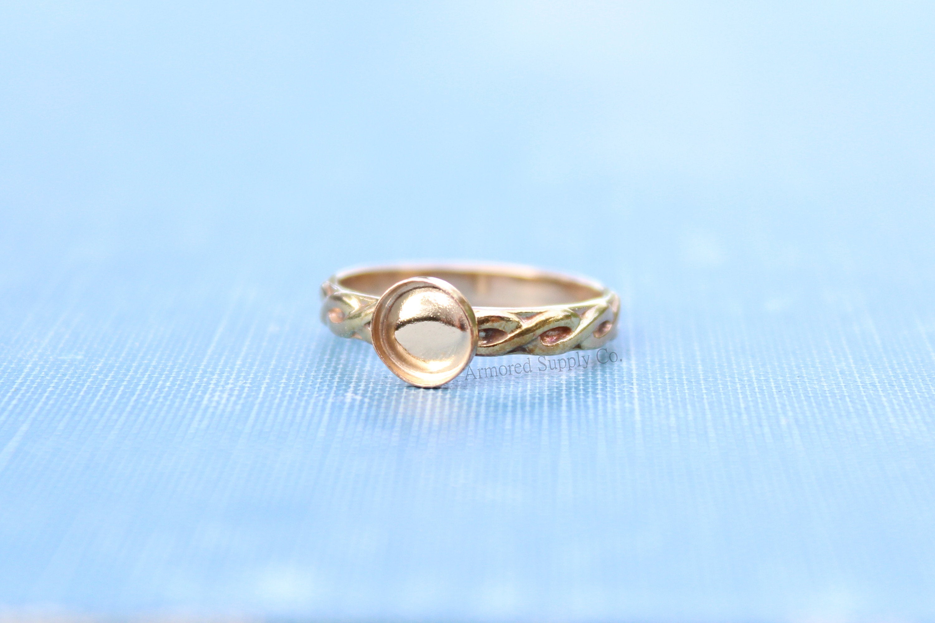 Gold Celtic Infinity Bezel Cup Ring blank, Round Cabochon, Cabochon, Resin Pad, DIY jewelry supplies, build your ring, wholesale jewelry 6mm